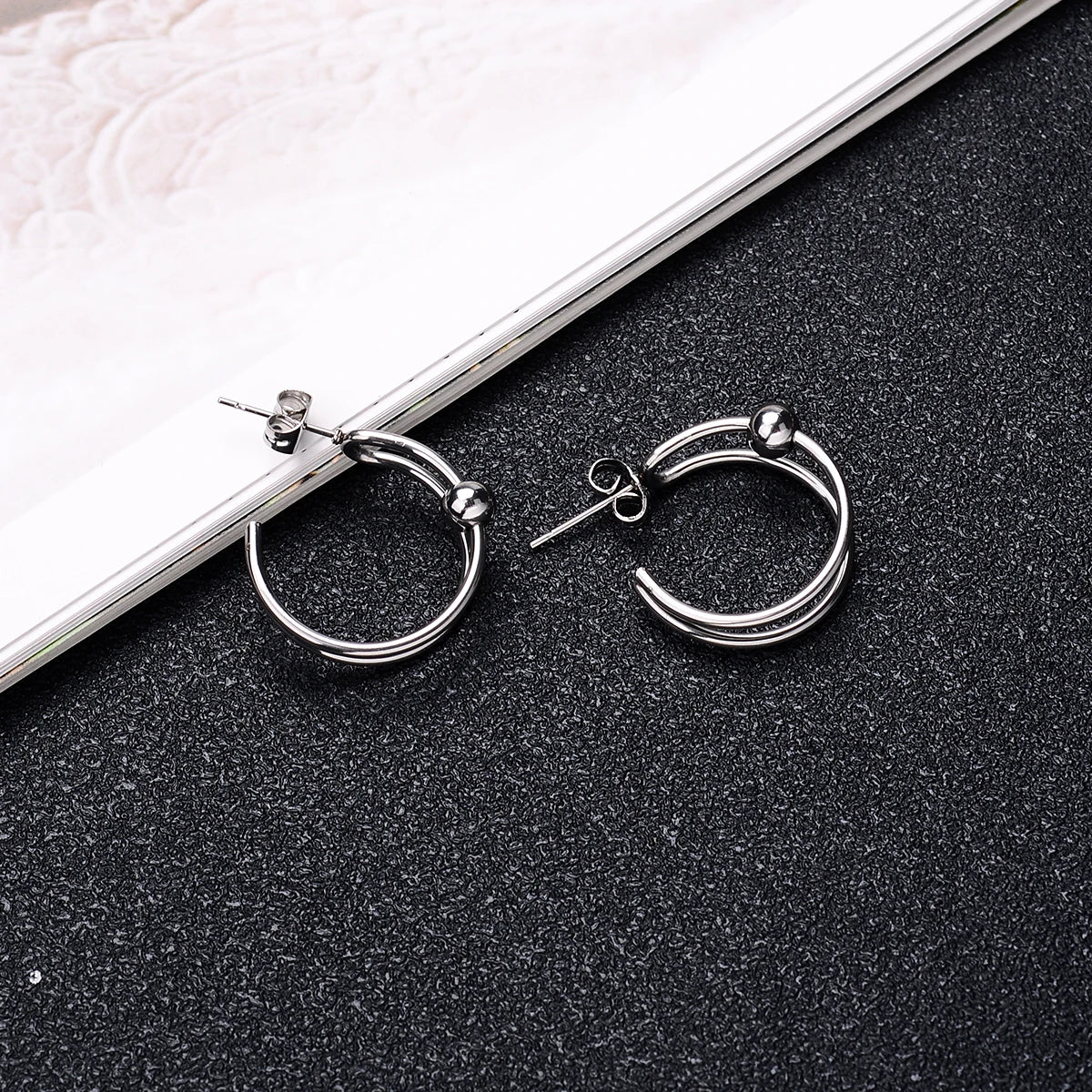 2Pc Stainless Steel Exaggerated Round Bead Hoop Earring Women Men Smooth Design Vintage Double Rings Earring Personality Jewelry