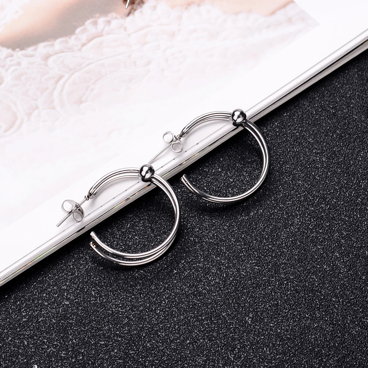 2Pc Stainless Steel Exaggerated Round Bead Hoop Earring Women Men Smooth Design Vintage Double Rings Earring Personality Jewelry