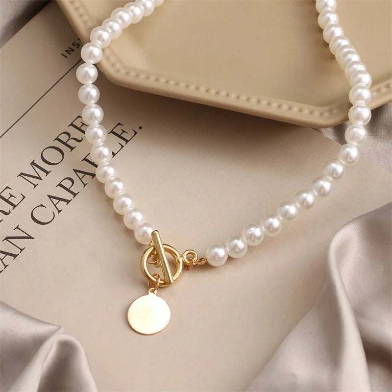 2023 Fashion Wedding Pearl Choker Necklace For Women Vintage Coin Lock Pendant Chain Jewelry on the Neck Accessories Party Gift