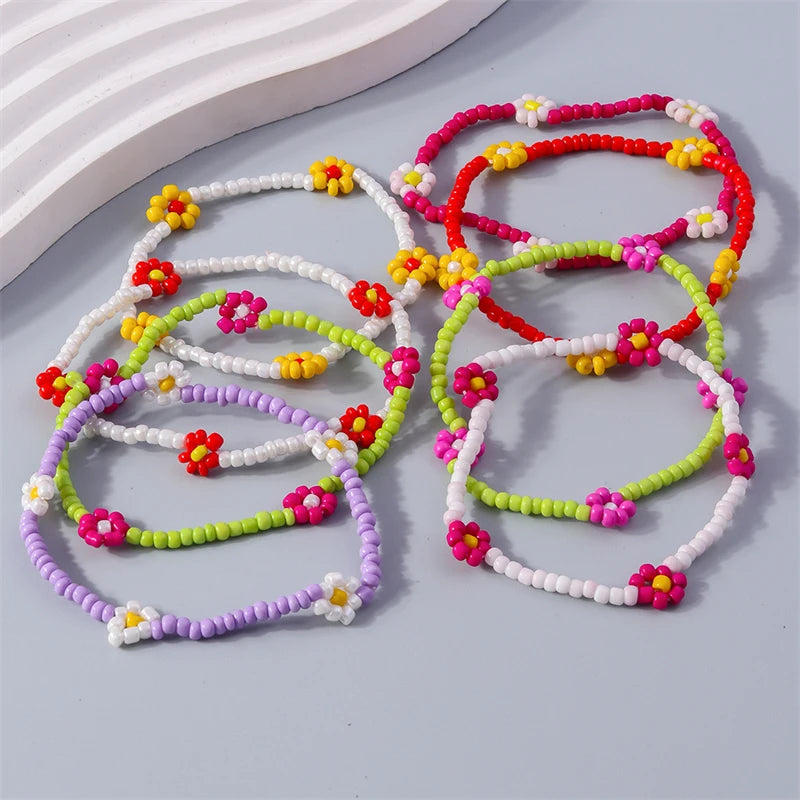 Bohemia Handmade Beaded Bracelets for Women Cute Flower Charms Beads Bracelets Girls Party Holiday Jewelry Decoration