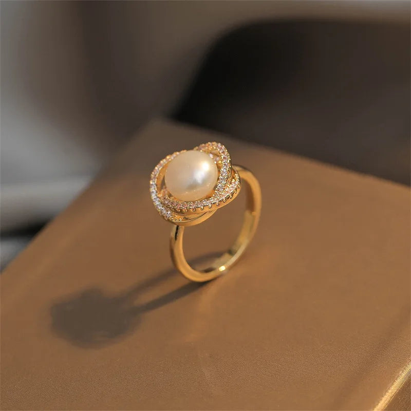 Simple Inlaid Zircon Golden Rose Pearl Ring for Women Personalized Fashionable Daily Accessories Party Jewelry Birthday Gifts