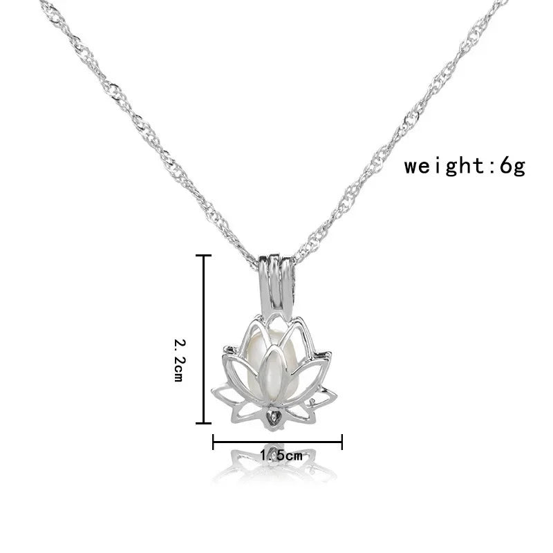 2024 Luminous Necklaces Glowing in The Dark Moon Lotus Flower Shaped Pendant Necklace for Women Buddhism Jewelry Gifts Ожерелье