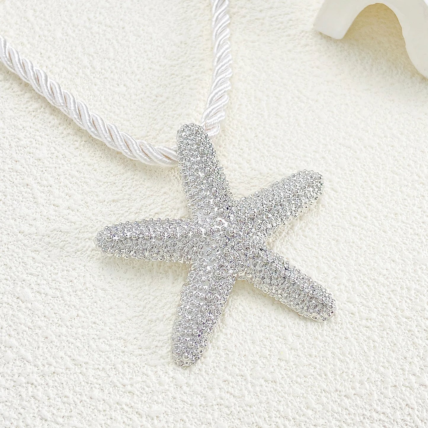 Exaggerated Boho Large Metal Starfish Stud Earrings for Women Ladies Trendy Summer Gold Color Earrings Fashion Jewelry New